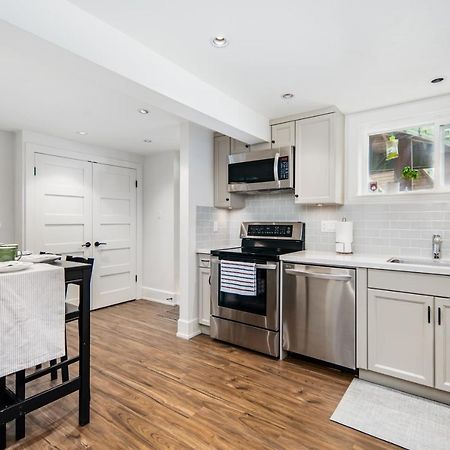 Gorgeous 4 Bedroom Garden Level Suite At Vancouver West & Ubc Kültér fotó