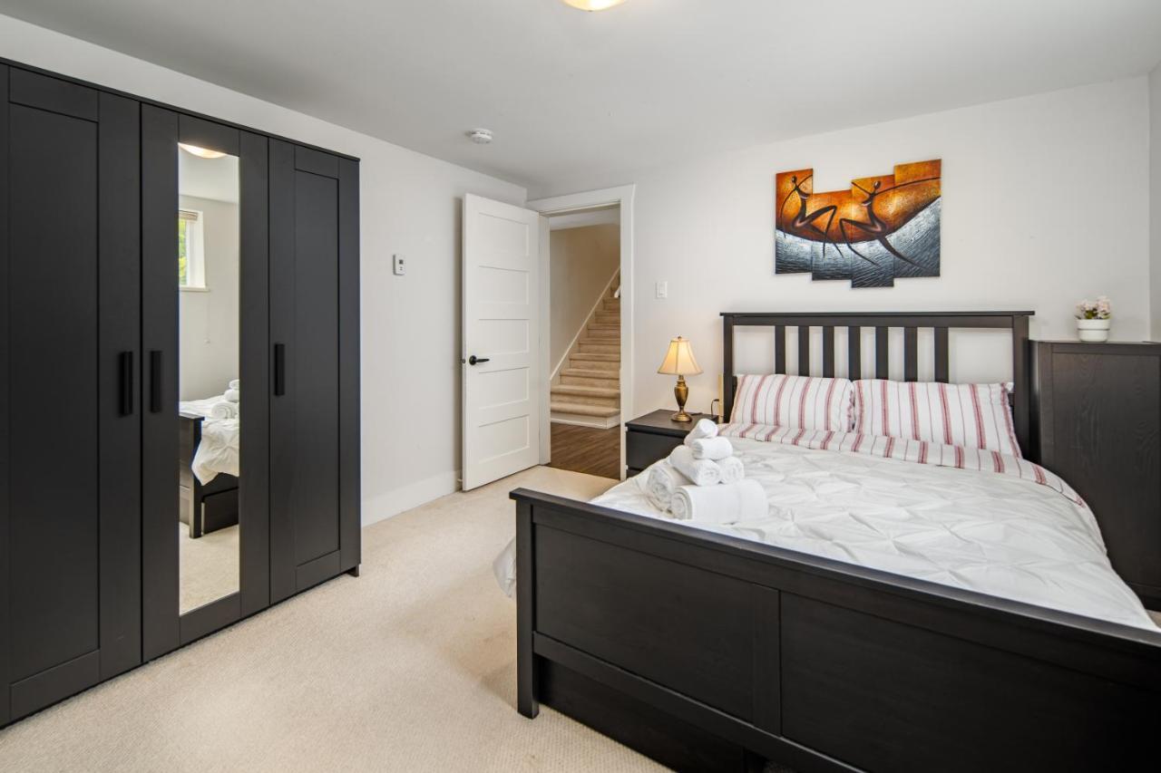 Gorgeous 4 Bedroom Garden Level Suite At Vancouver West & Ubc Kültér fotó