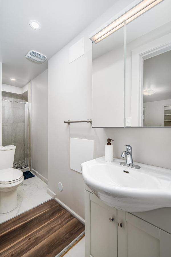 Gorgeous 4 Bedroom Garden Level Suite At Vancouver West & Ubc Kültér fotó